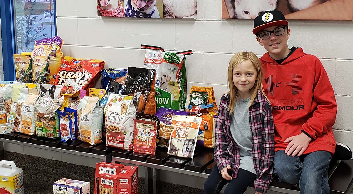 Jaxson-Jordan-and-sister-food-drive-operation-homefront