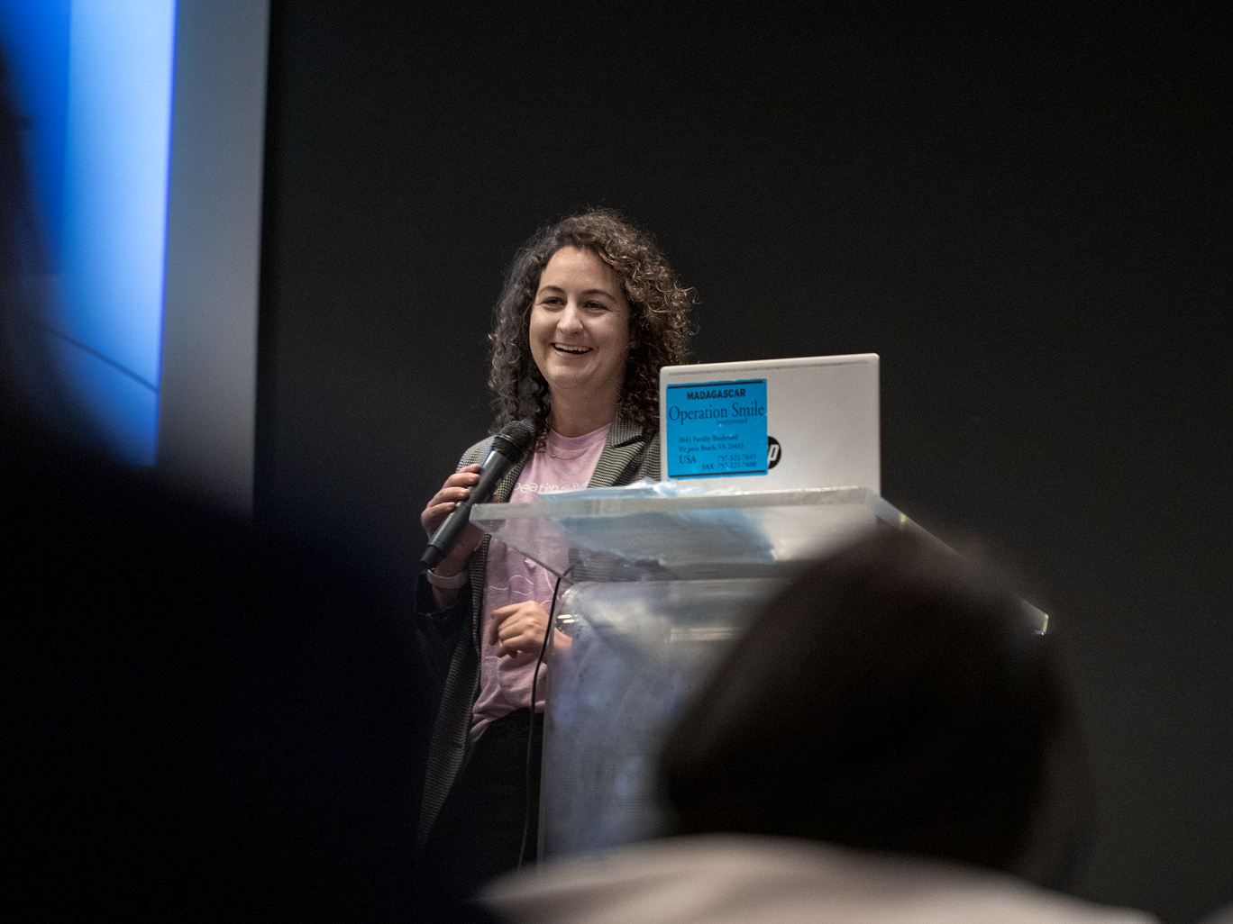 Allyn Auslander speaks to the crowd.