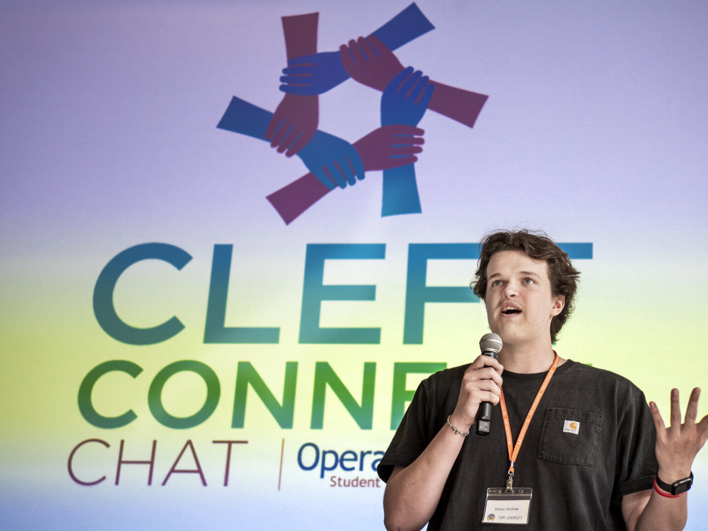 Ethan speaks about his experience during Cleft Connect Chat at the 2022 International Student Leadership Conference in Miami, Florida.